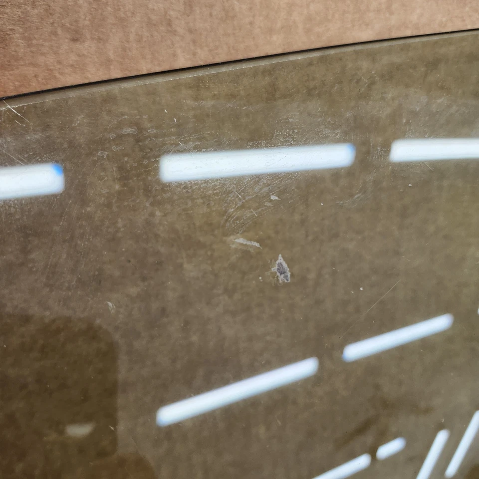 Ventana de vidrio para puerta Corvette 91-96 C4 lado derecho del pasajero Rh EzKool BUEN OEM Foto 3 de 4