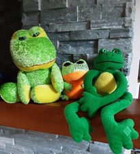 Lot of 3 Misc Frog Plushes Stuffed Animals Retired TY Speckles Hook & Loop Green