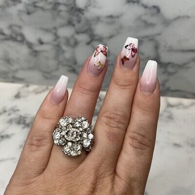 CHANEL 09V Vintage Crystal Logo CC Embellished Flower CHANEL 09V Vintage Crystal Logo CC Embellished Flower