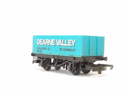 Lima - OO Gauge - Dearne Valley Wagon - Picture 3 of 8
