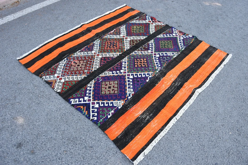 Tapete pequeno kilim turco feito à mão da Anatólia 4x4 pés - Imagem 4 de 4