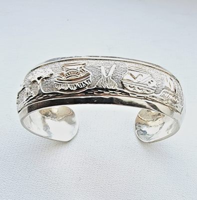 WILSON TSOSIE NAVAJO 925 STERLING SILVER STORYTELLER CUFF BRACELET