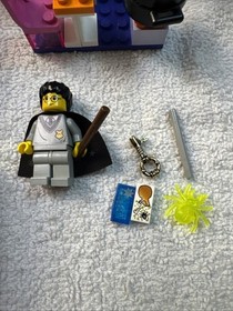 LEGO Harry Potter: Hogwarts Classrooms (4721) ( Read Description )