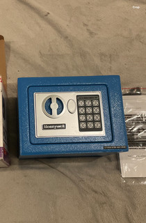 Nuevo Honeywell Steel Security SAFE modelo 5113 0 5 pies cúbicos 21 8 lb