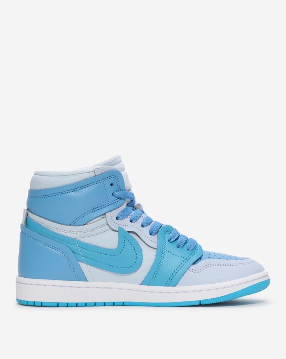 Air Jordan 1 シューズ 女性用 ライトブルー Amazon | [ナイキ] WMNS エア ジョーダン AIR JORDAN 1 MID