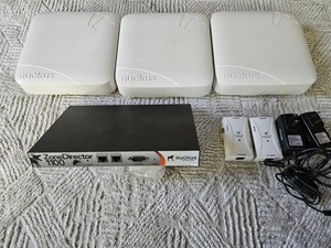 Ruckus ZoneDirector 1100 (1112) w 50 AP license + 3 ZoneFlex 7962 APs + 2 POE 