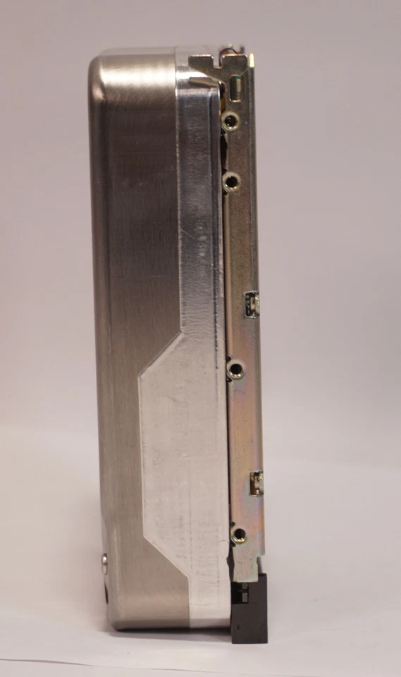 HP C2490-39002 interne Festplatte 2GB 5400RPM Ultra Wide SCSI 3.5" Zoll HDD - Bild 4 von 4