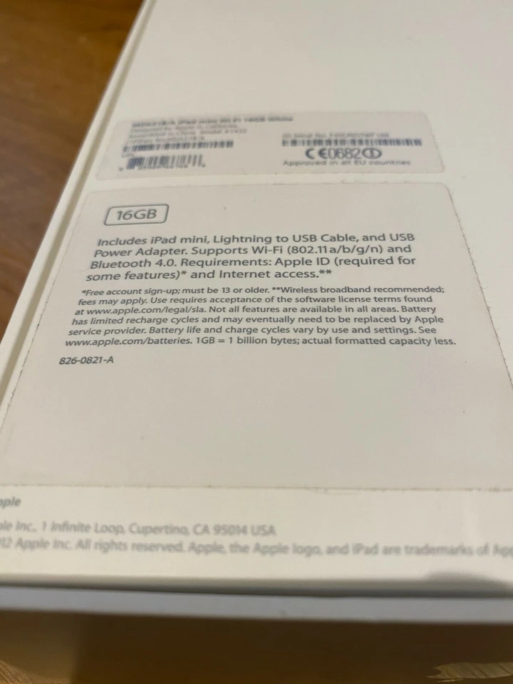 Apple iPad Mini 1st Generation 16gb Silver White Boxed in Excellent Condition - Image 4 of 4