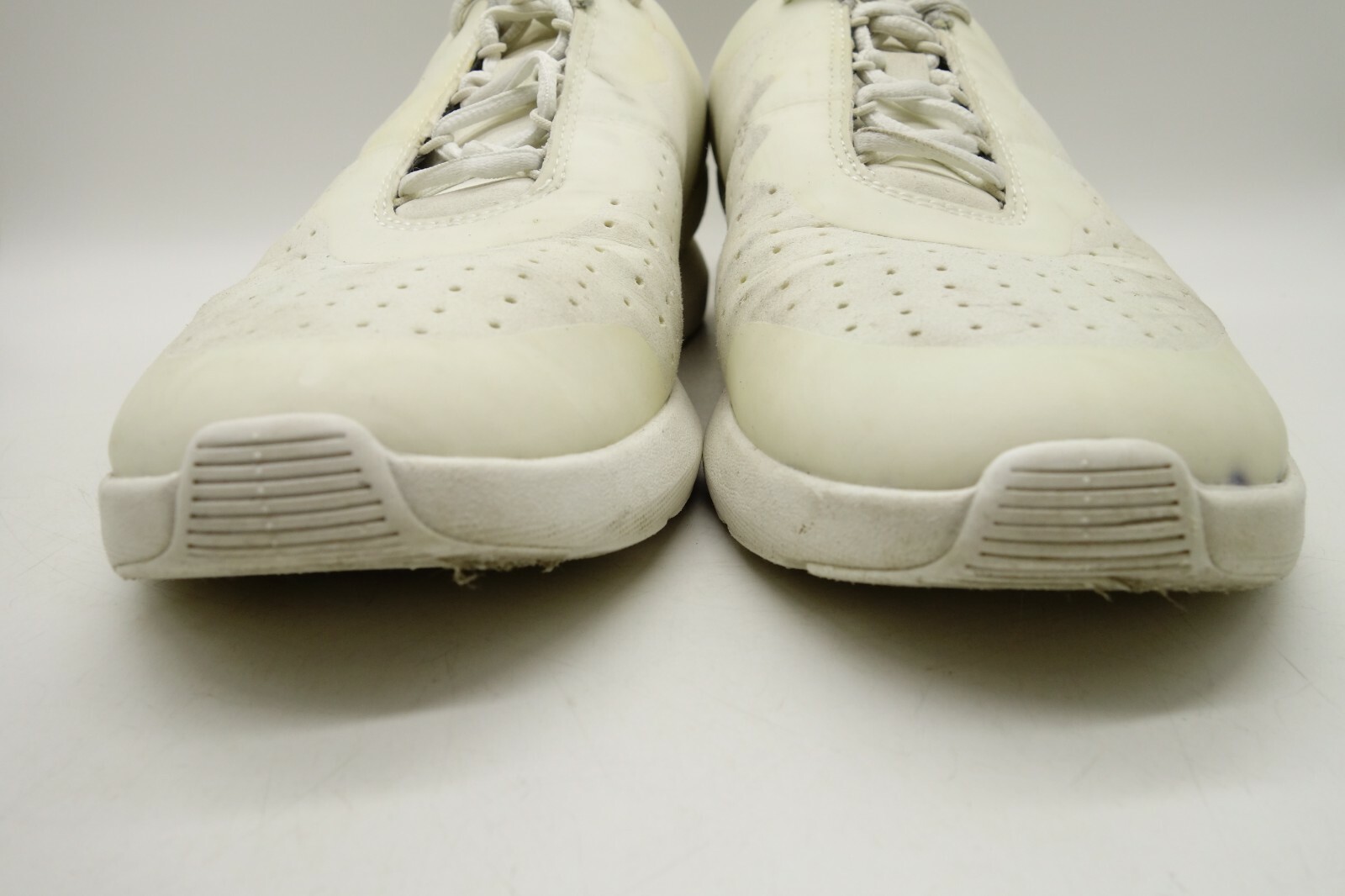 clarks shoes mens white