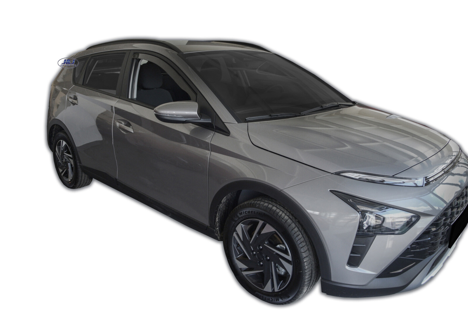 Déflecteurs de vent pour Hyundai Bayon 2021 anti-turbulences en plexiglas fumé HEKO