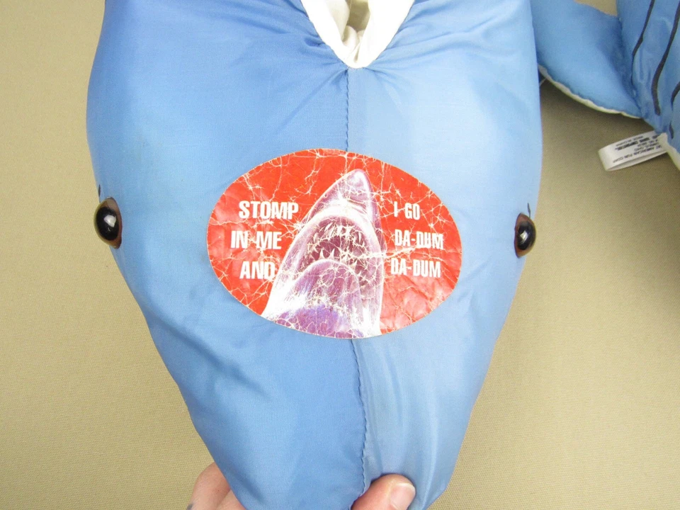 Zapatillas Tiburón Peluche Mandíbulas Raras De Colección con Pegatinas Originales 1991 Sin Sonidos Foto 2 de 4