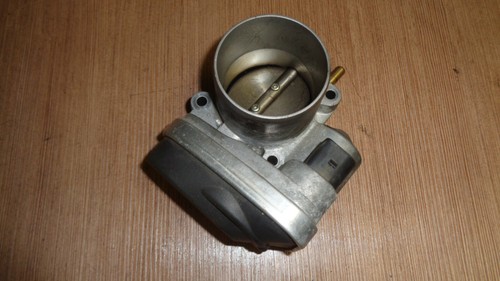 Renault Megane II 2 Bj.02-06 Drosselklappe 1,6 16V 8200190230 8200171134A