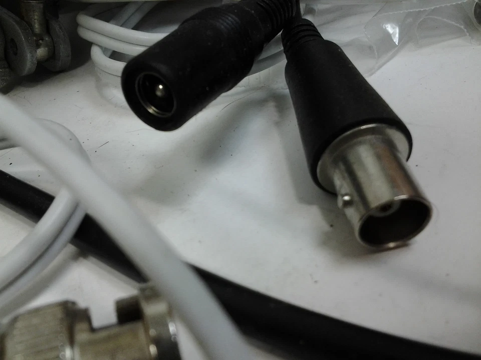 Cámara digital IR QOCDC modelo Q-See soluciones periféricas domo de aluminio Foto 4 de 4