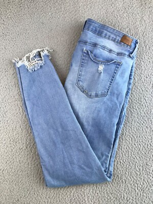 Simple Society Jeans Women's 11/30 Blue Denim Light Wash Distressed Tapered