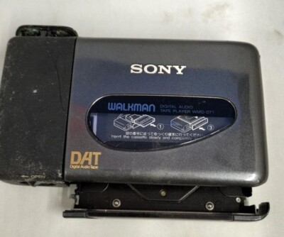 SONY WMD-DT1 DATプレーヤー SONY WMD-DT1 DAT WALKMAN Digital Audio Tape Player JANK From