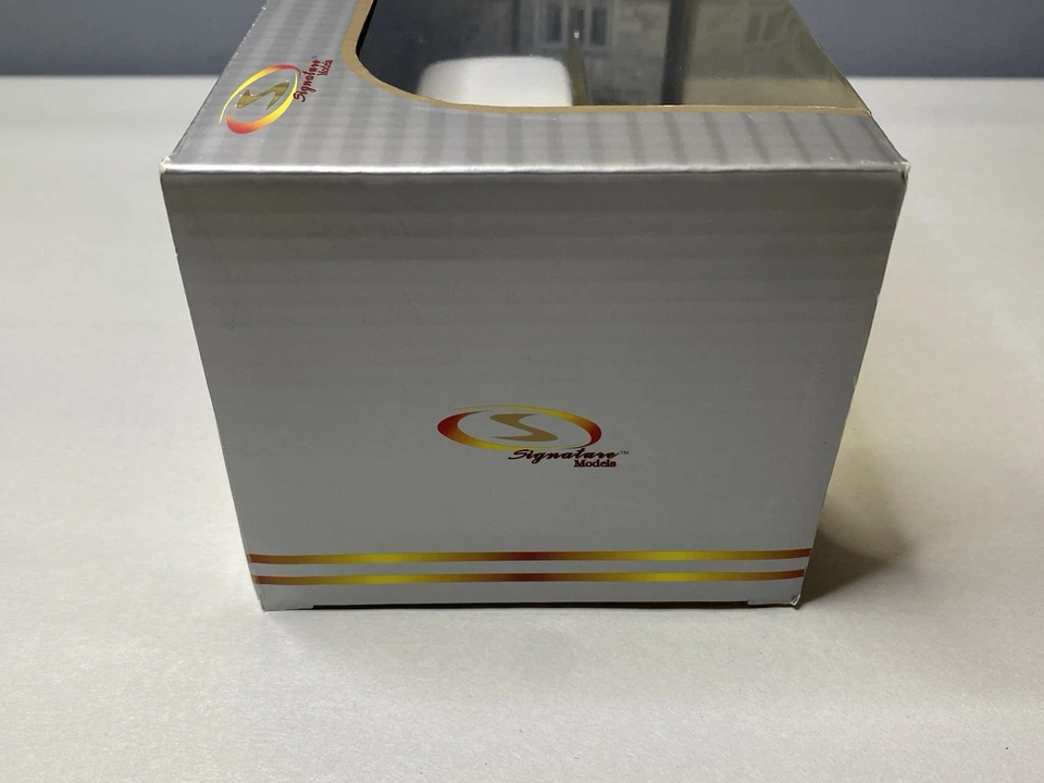 Signature Models 32399 1:32 Die Cast 1957 Studebaker Golden Hawk Car New In Box! - Image 3 of 4