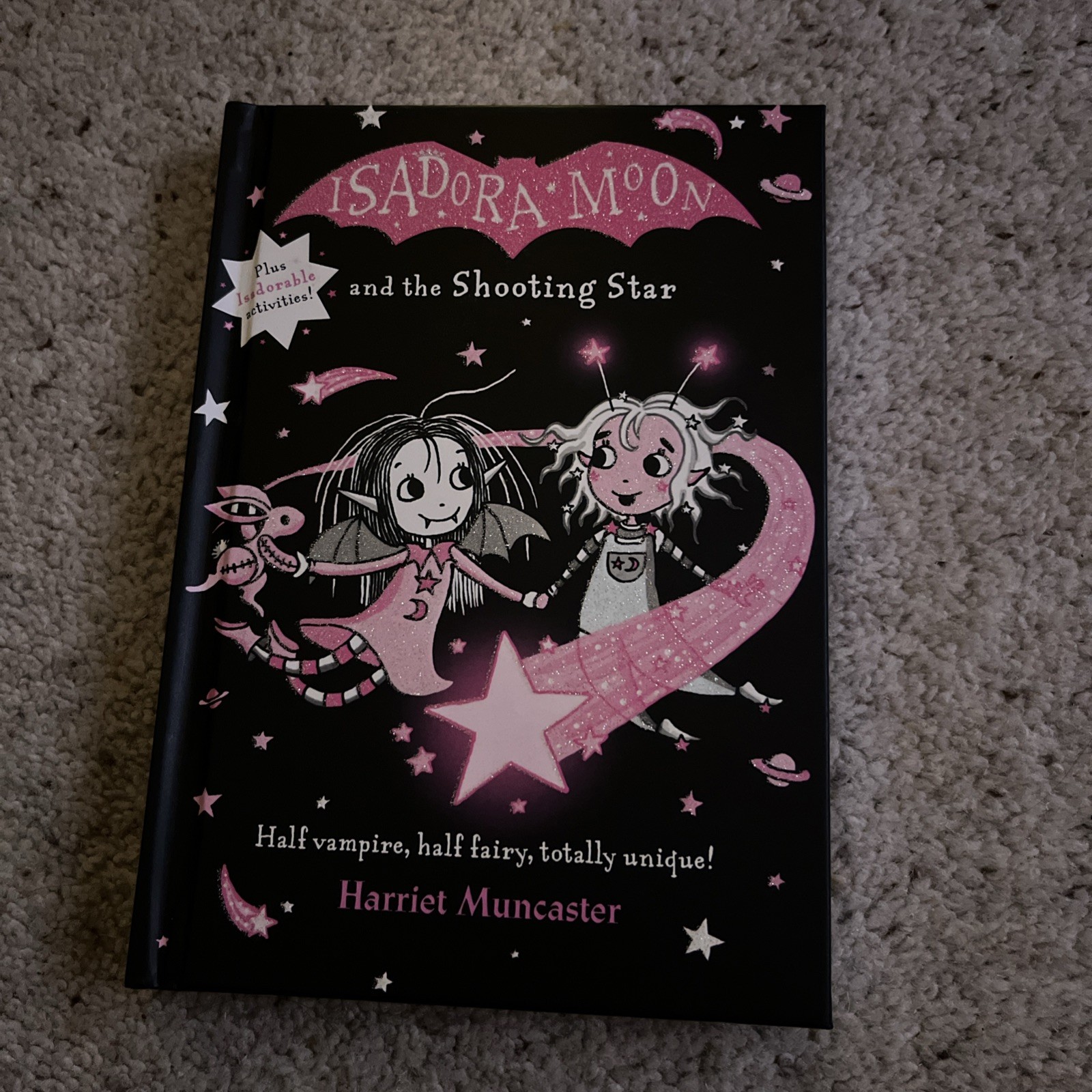 Isadora Moon and the Shooting Star by Harriet Muncaster 9780192773555 NEW