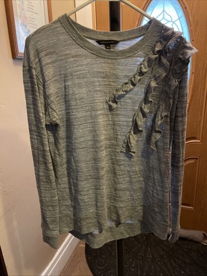 Banana Republic Sweater Size Small Gray  Ruffle Detail on Shoulder EUC