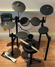 Yamaha DTX452K electronic drum kit