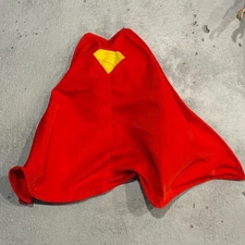 SU-MF-JSUP: Red Wired Cape with logo for 7" McFarlane Movie Superman (2025)