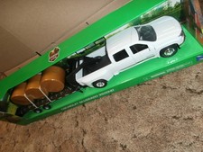 Country Life Pick-up Truck Trailer Farm Ranch Playset Chevrolet Silverado 3500