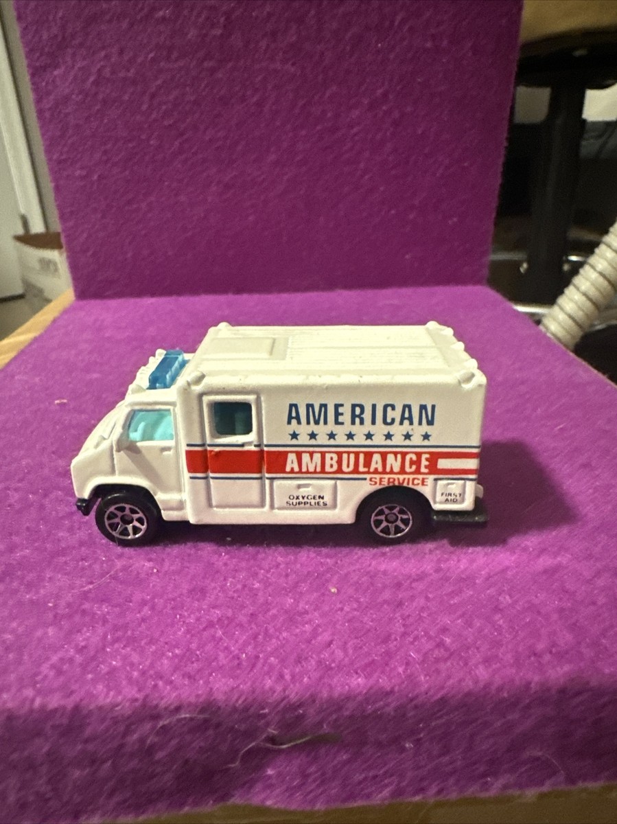 1988 Hot Wheels American Ambulance Service Back Doors Open Diecast