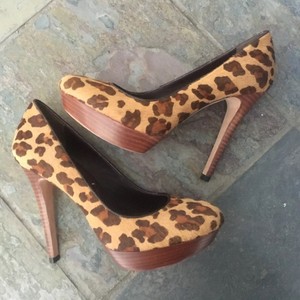 bcbg leopard heels