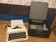 Vintage Typewriter Original Remington Ten Forty Sperry Rand Portable Typewriter thumbnail