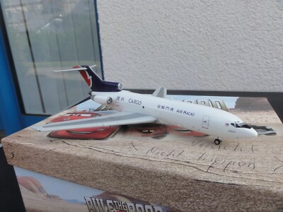 SPEEDIE AIR MACAU CARGO BOING 727-100    1/200