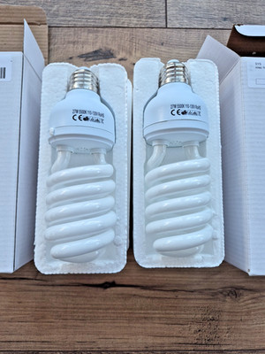 Lot 2 27W 5500K 110-130V RoHS Fluorescent Photo Studio  Bulb Compact Lamp Studio