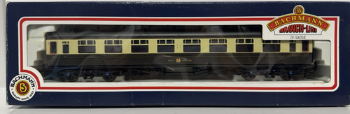 Bachmann 34-100B Collett 60' First Corridor (FK) 8096 in GWR Chocolate and Cream | Condition: New