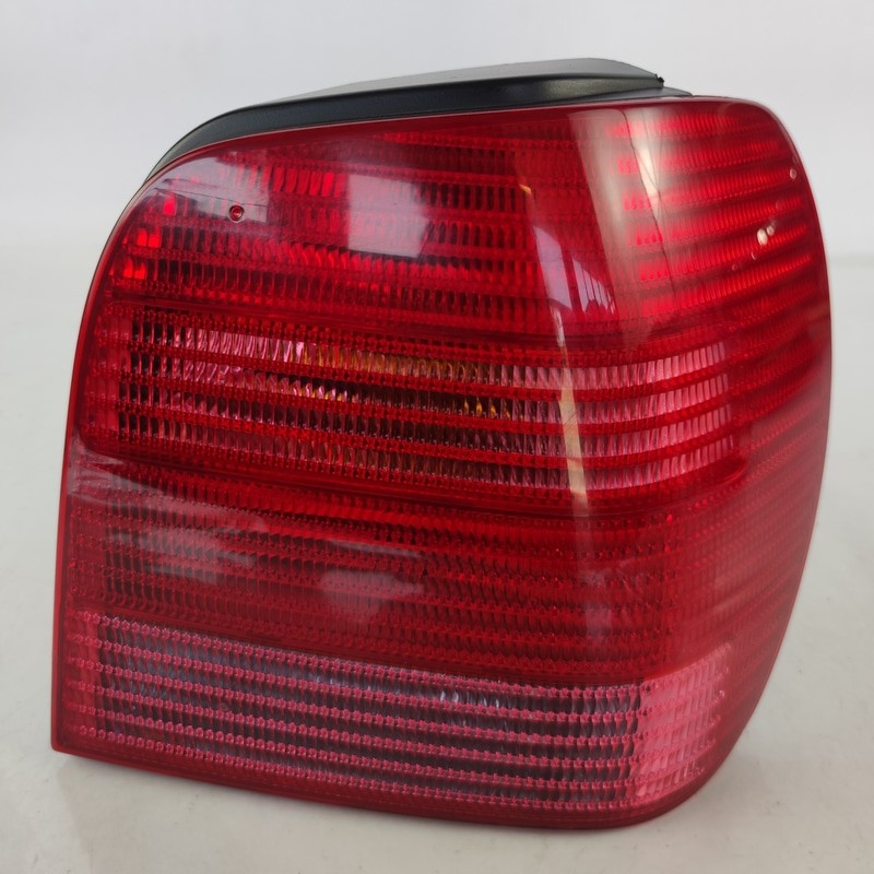 6N0945096H Fanale post. DX VOLKSWAGEN POLO 3a Serie 1.4 TDI cat Ber.