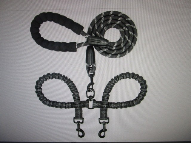 (New) Dual DOUBLE Dog Leash for Two Dogs 360 Swivel No Tangle Walking Leash 25-150 lbs (15.90 USD)