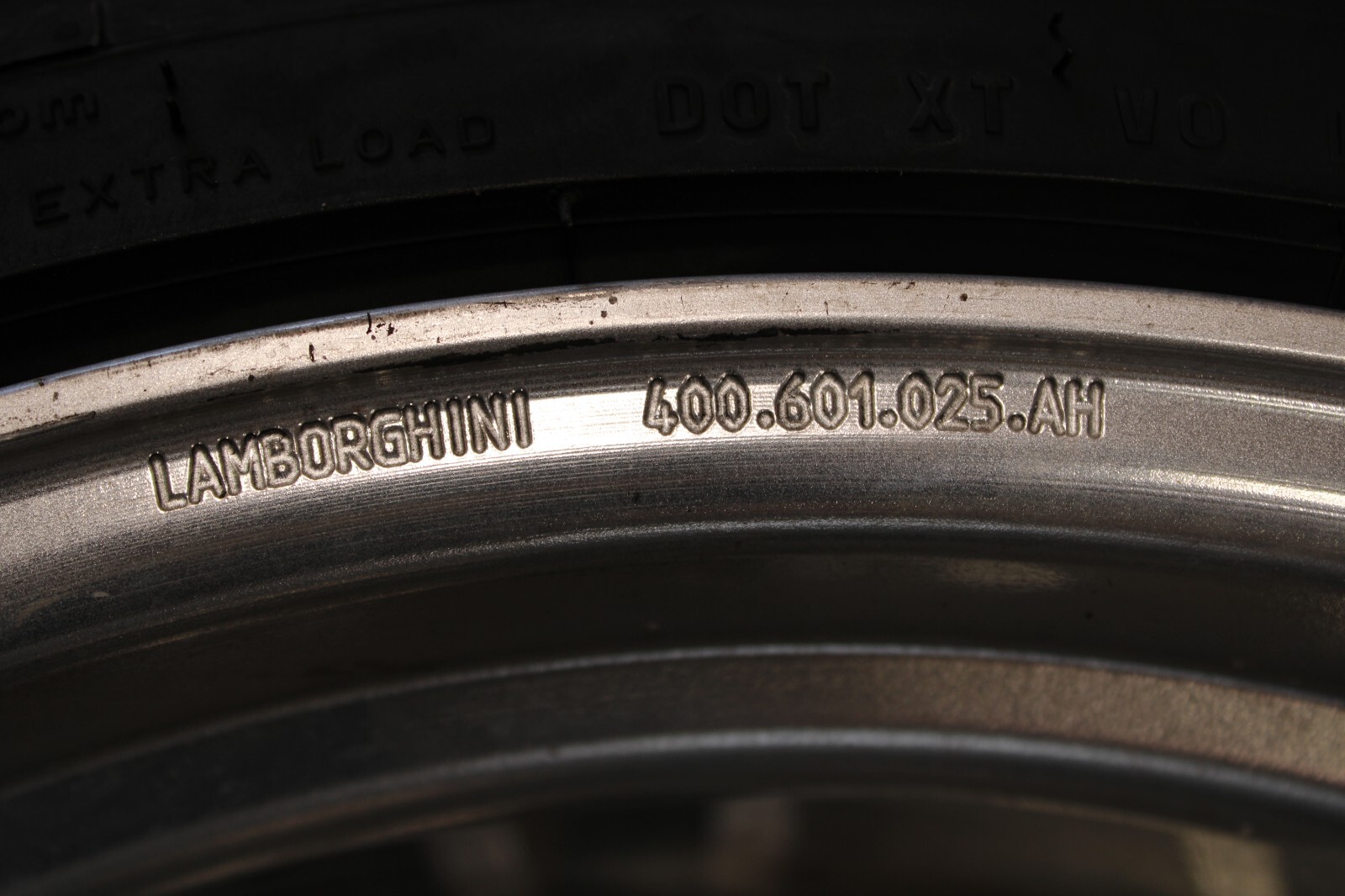 Lamborghini Gallardo, Front Wheel, Used, P/N 400601025AH