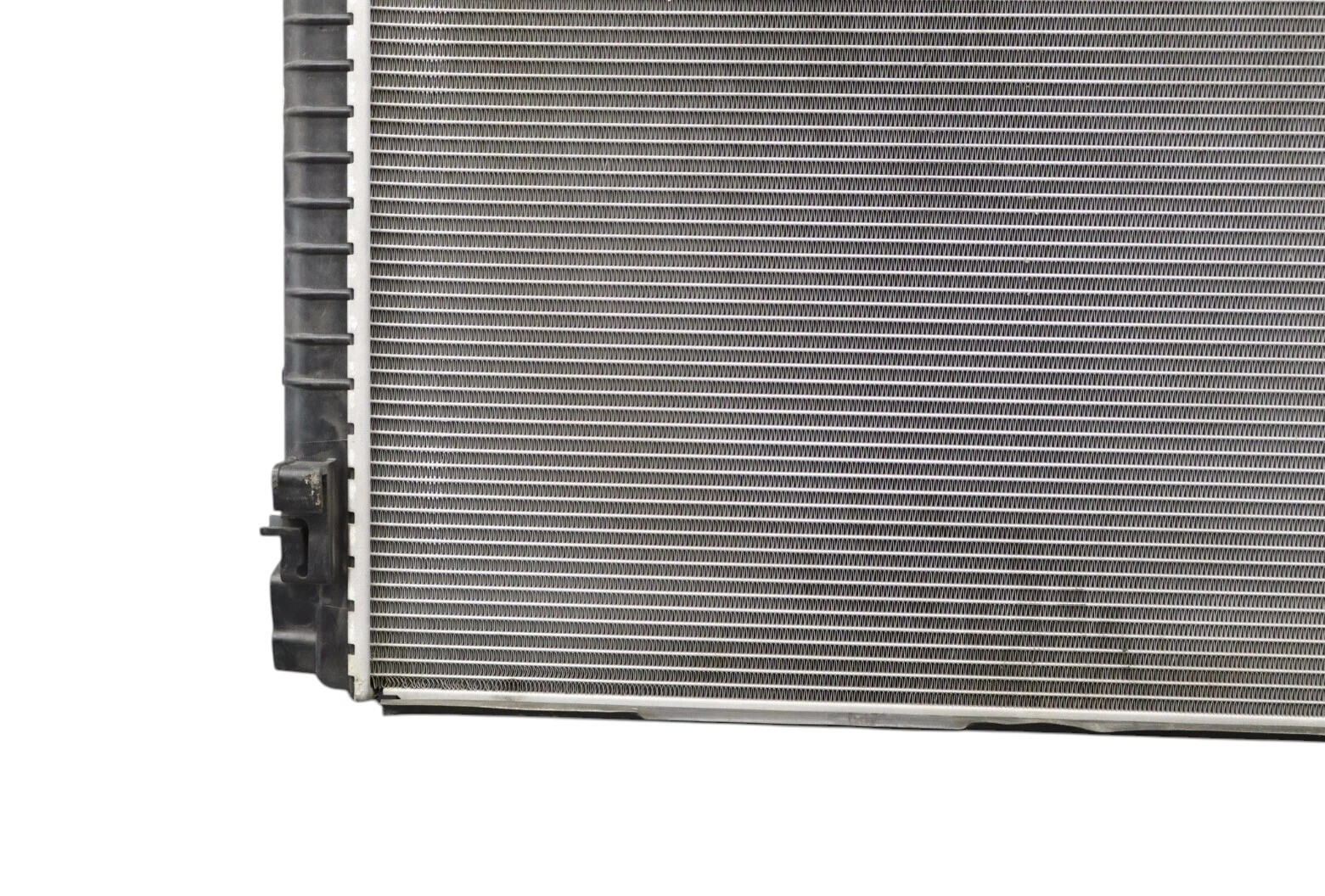 14-22 Maserati Ghibli Engine Coolant Cooling Water Radiator 670038340 OEM