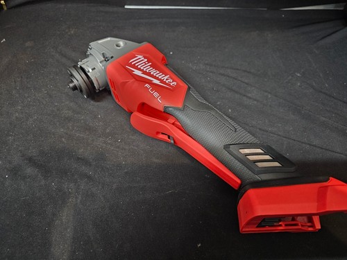MILWAUKEE M18FAGV125XPDB-0 18V 125MM ANGLE GRINDER WITH DEADMAN PADDLE SWITCH - - Picture 5 of 10