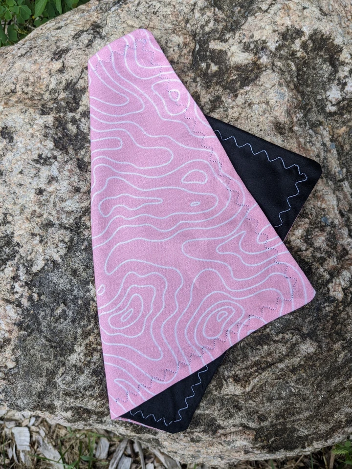 NEDKANTAR Everyday CARRY edc hank,粉色地形带超细纤维背面 8"x8" — 第 2/2 张图片