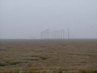 Foto 6x4 Radar und Salzwiesen Bradwell auf See Die Antennenanordnung ist angeschlossen c2005