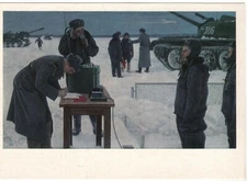 1975 WW2 SOVIET SOLDIERS Tankodrome Training TANK Soviet Russian Postcard OLD