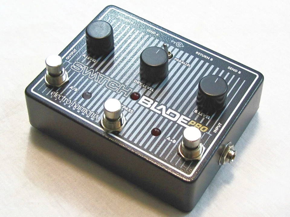Interruptor de pedal eléctrico Electro-Harmonix EHX Switchblade Pro Deluxe usado Foto 2 de 3