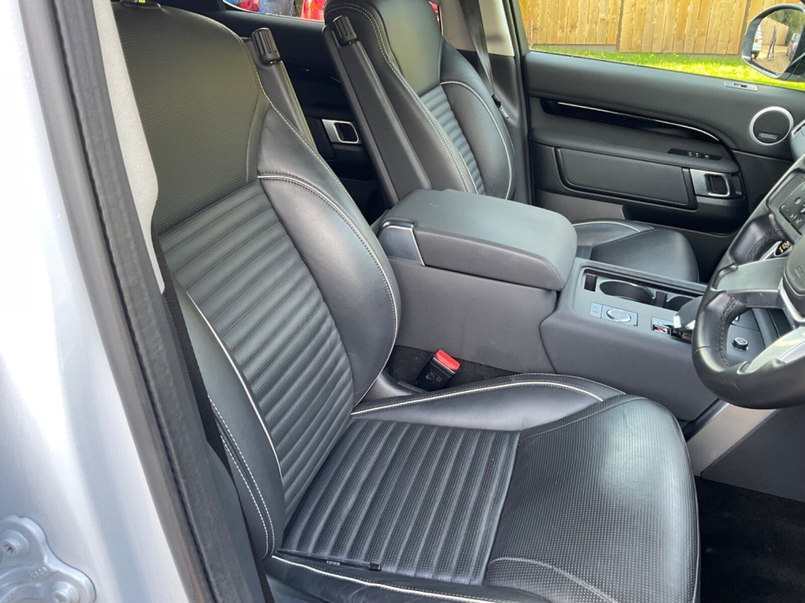 Land Rover Discovery Commercial 5 HSE VAT qualifying 3.0 2021 5 Seats