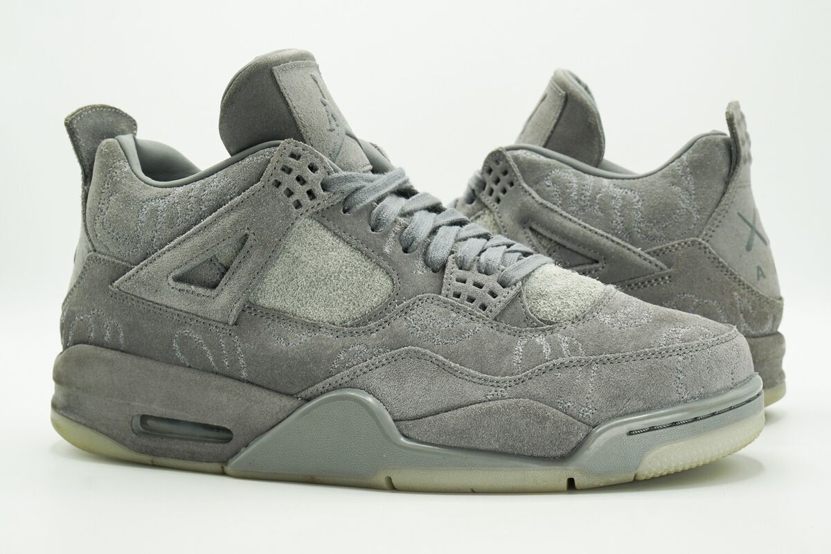 Air Jordan 4 Retro x Kaws 'Cool Grey' 930155-003