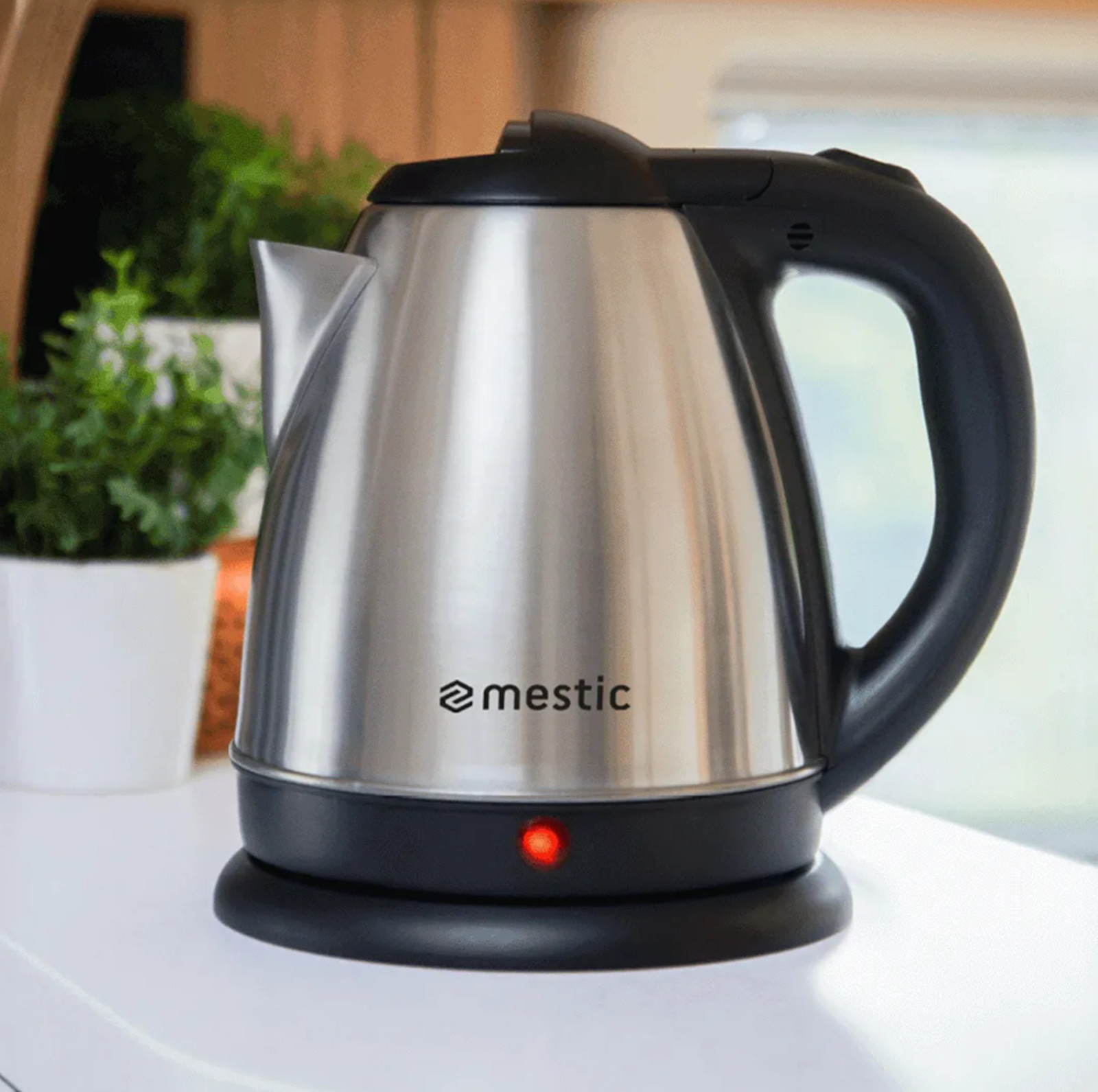 Mestic MWC-150 1.5L - Low Wattage Stainless Steel Cordless Kettle.