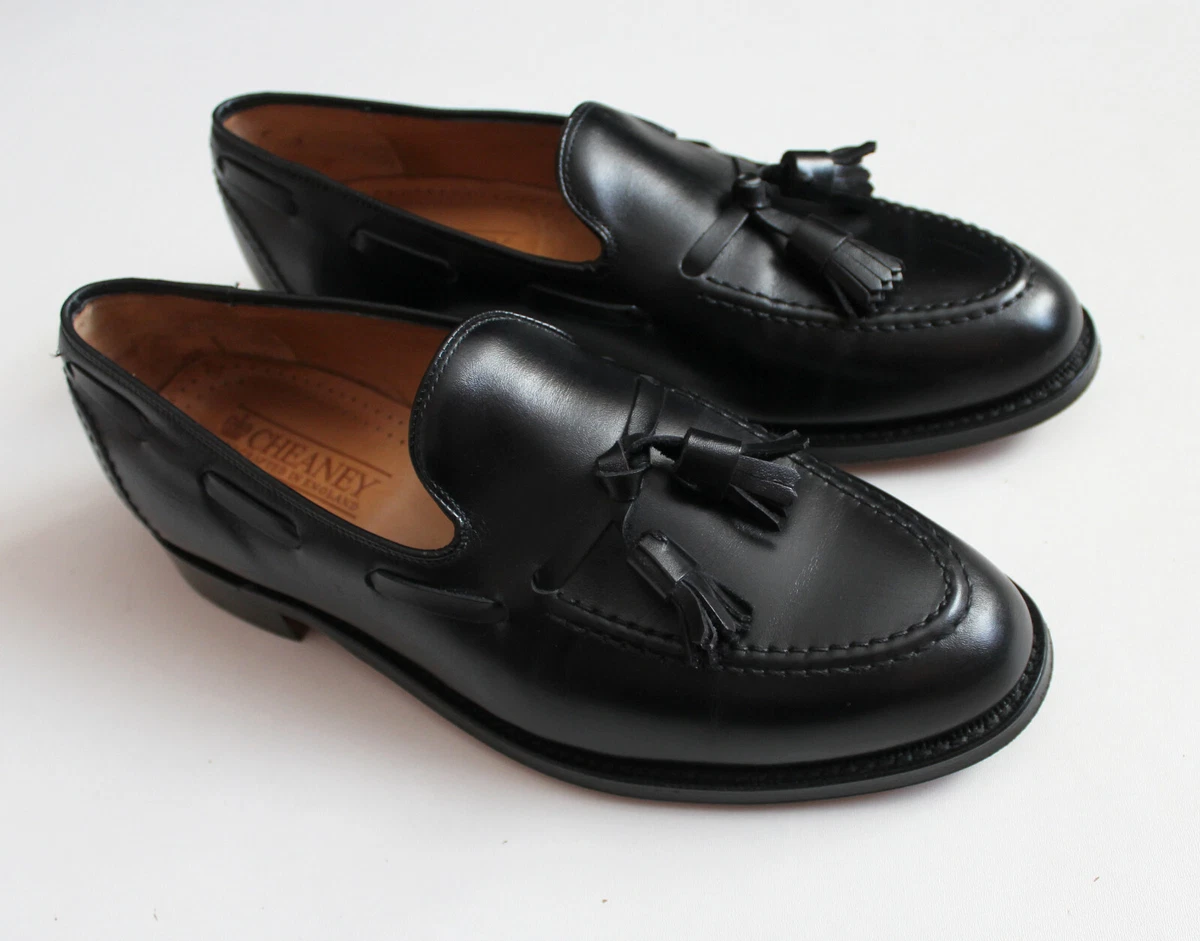 Men's CHEANEY Joseph & Sons Boston Calf Loafer Tassels Black (size UK7* narrow*)