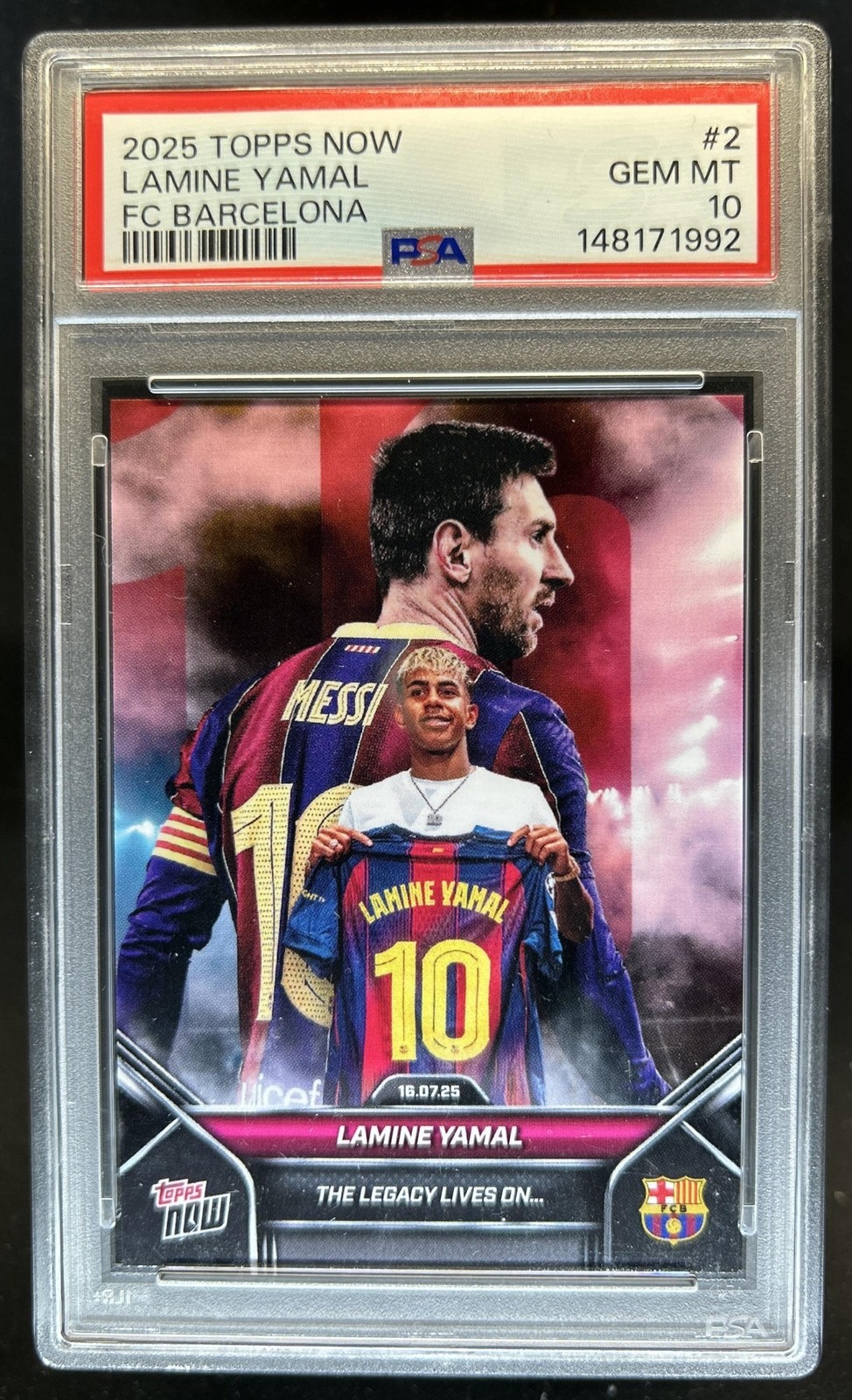 2025-26 Topps Now FC Barcelona Lamine Yamal 2025 #002 PSA 10 GEM MINT view 1