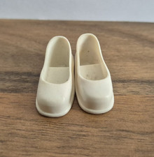 Vintage PEDIGREE Sindy Doll WHITE Round Toed Court SHOES