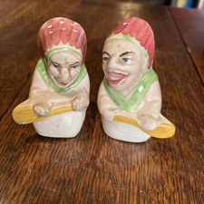 antique salt and pepper pots (Little Old Bakers )