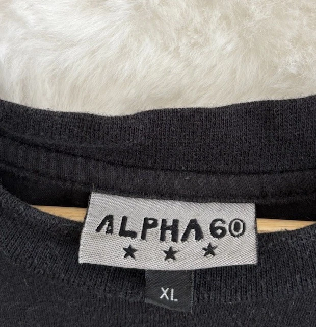 Camiseta ALPHA 60 Negra Estampada De Colección Frontal Talla XL Foto 4 de 4