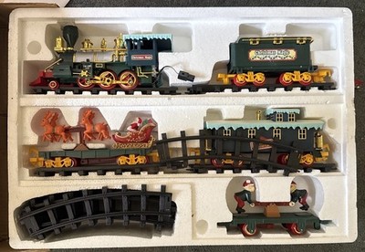 Vintage Toy State NORTH POLE CHRISTMAS MAGIC MUSICAL ANIMATED TRAIN