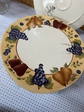 Home Interiors and Gift by Sonoma Villa Home Goods dinner Plates - 8 plates 